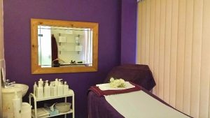 caroline-collis-salon